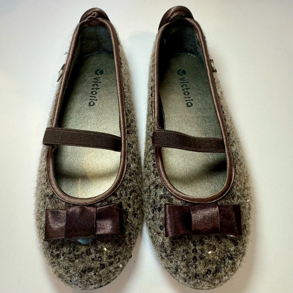 Brand New Victoria Brown Sequin Wool Ballet Flats With Bow, Girl’s Size 28